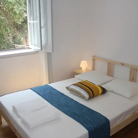 Berrio By The Castle Apartman *